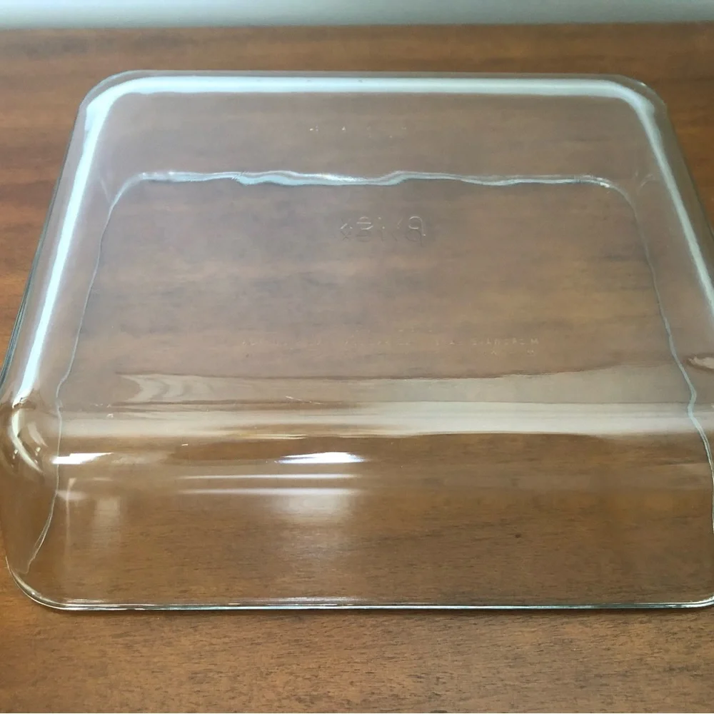 Pyrex dish #7212